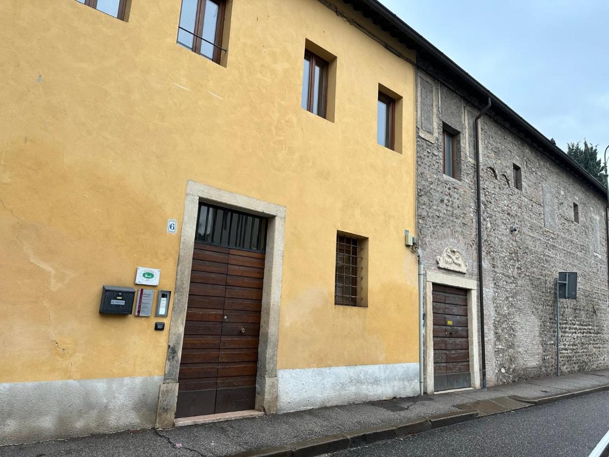 Domus San Bernardino Acomodação com café da manhã Verona Exterior foto